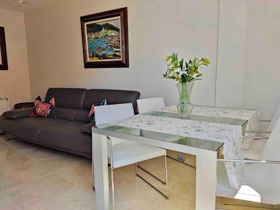 Apartamento As Tres Pitas Apartman Villanueva De Arosa Kültér fotó
